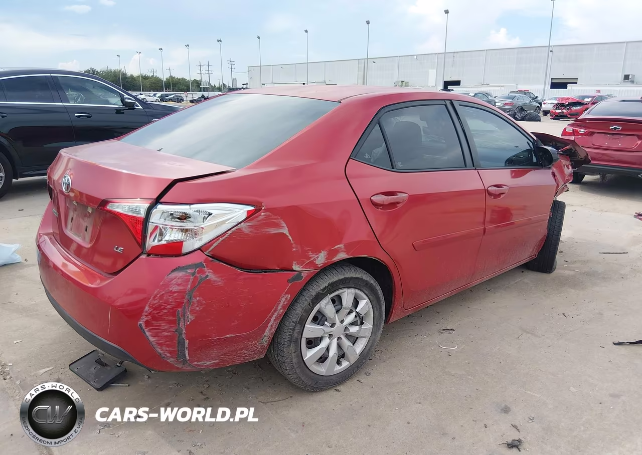 2016 Toyota Corolla Le VIN:5YFBURHE8GP521789 - 4