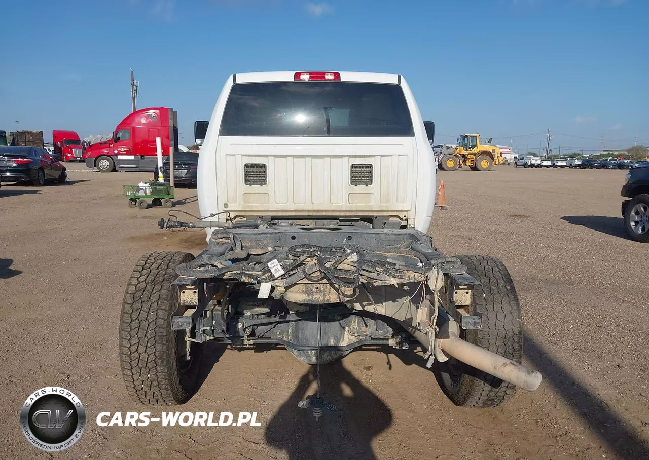 2022 Ram 2500 Tradesman 4X4 8' Box VIN:3C6UR5HJ1NG366500 - 16