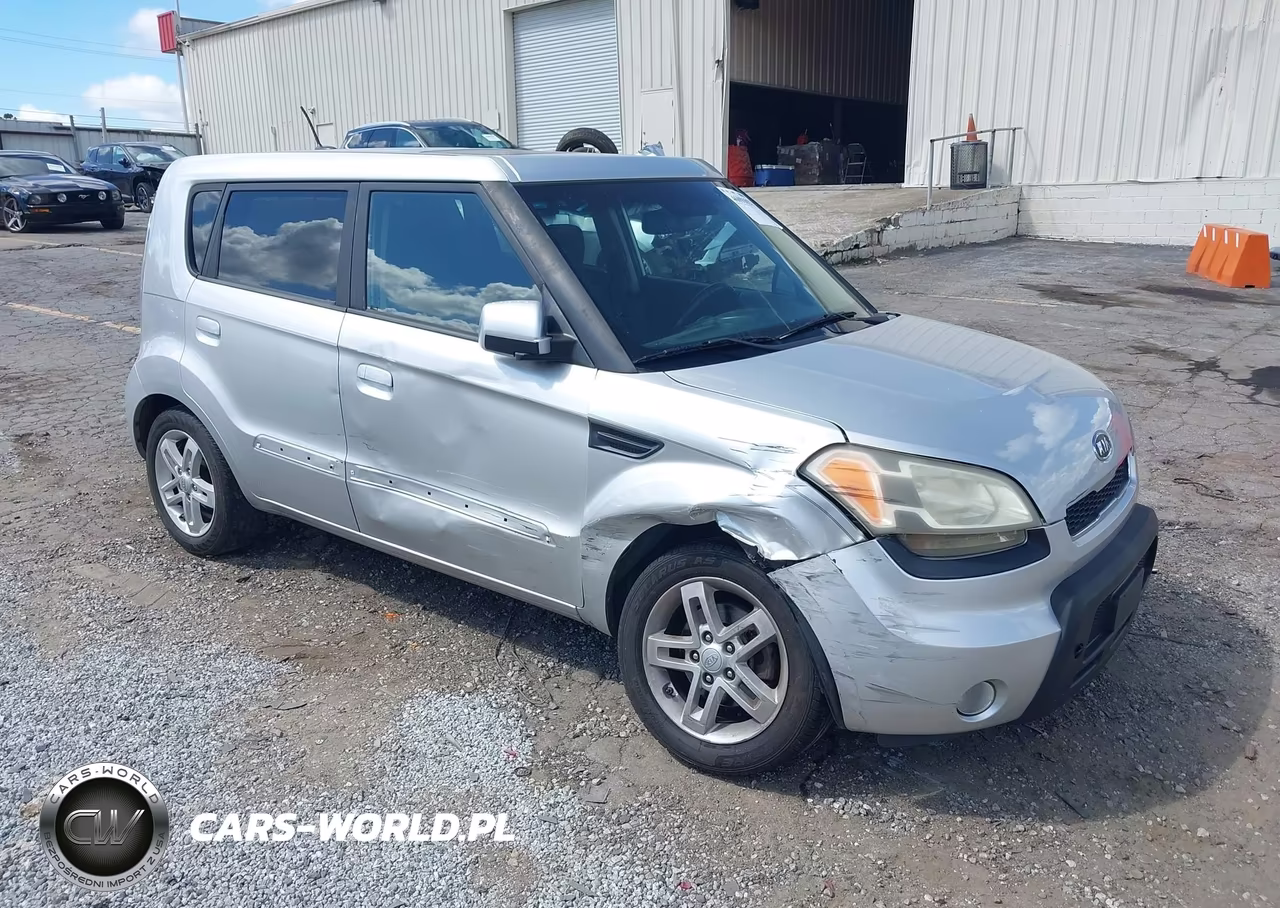 2010 Kia Soul +