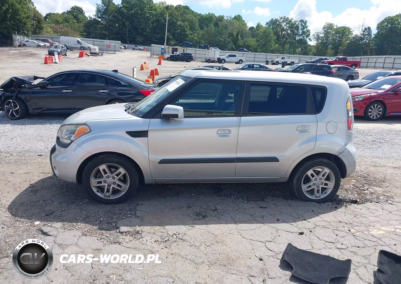 2010 Kia Soul + VIN:KNDJT2A22A7703972 - 14