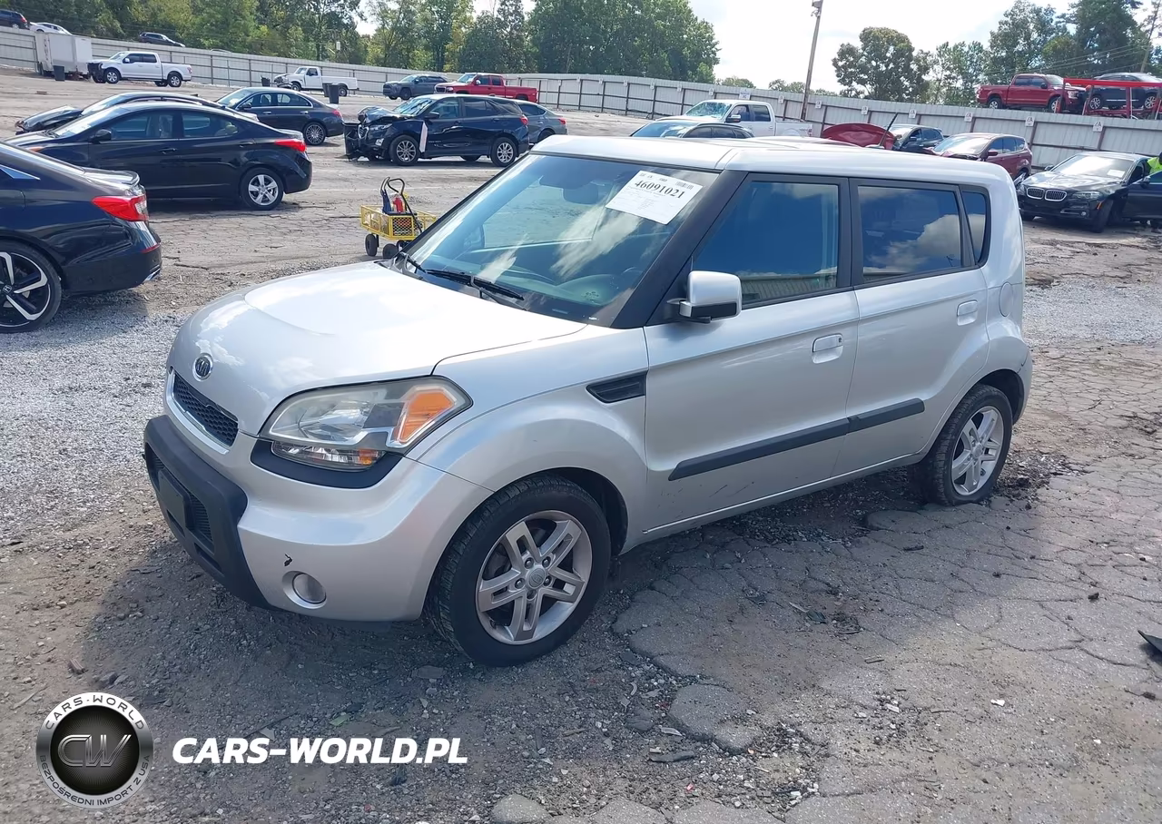 2010 Kia Soul + VIN:KNDJT2A22A7703972 - 2