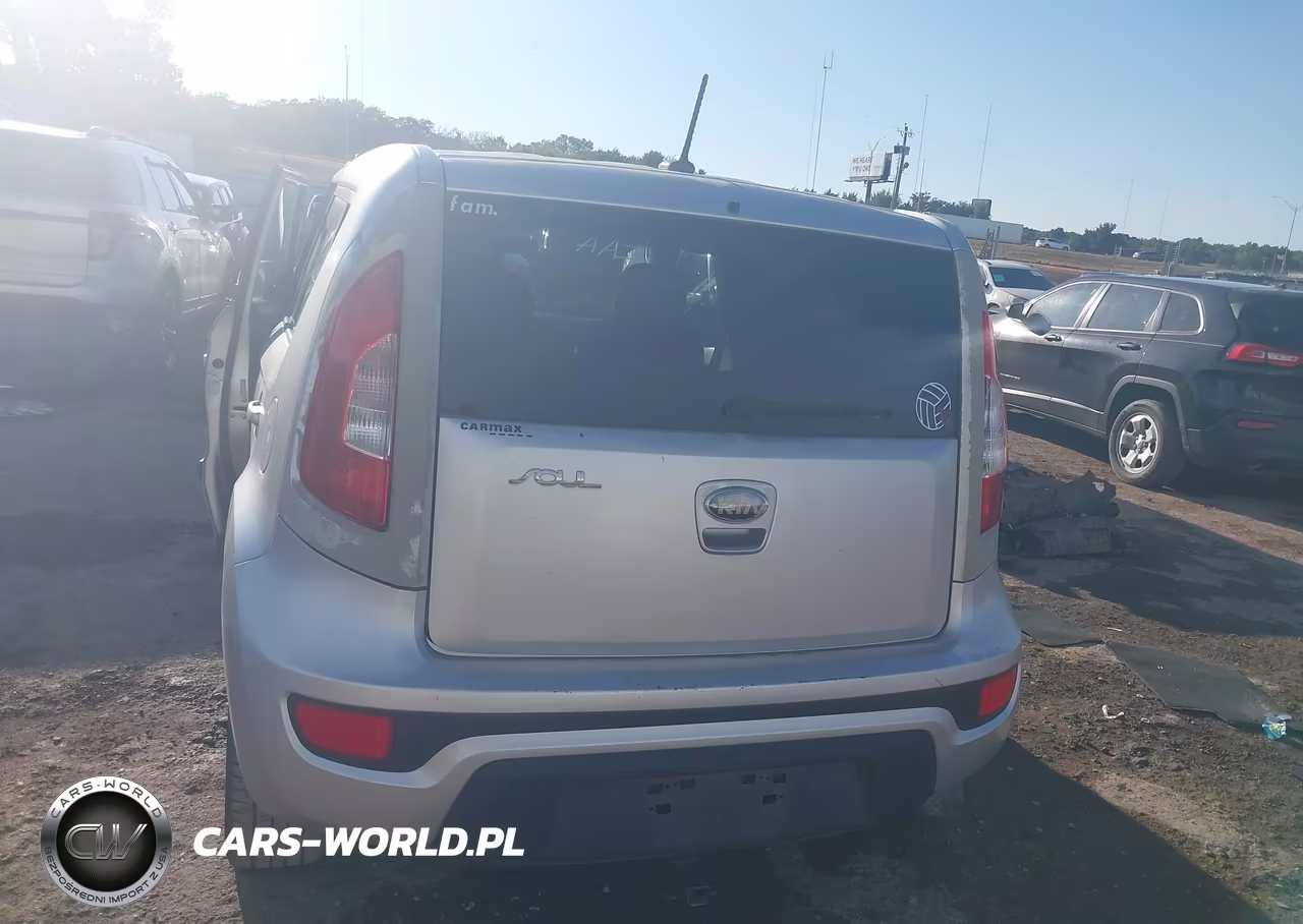 2013 Kia Soul + VIN:KNDJT2A69D7501086 - 16
