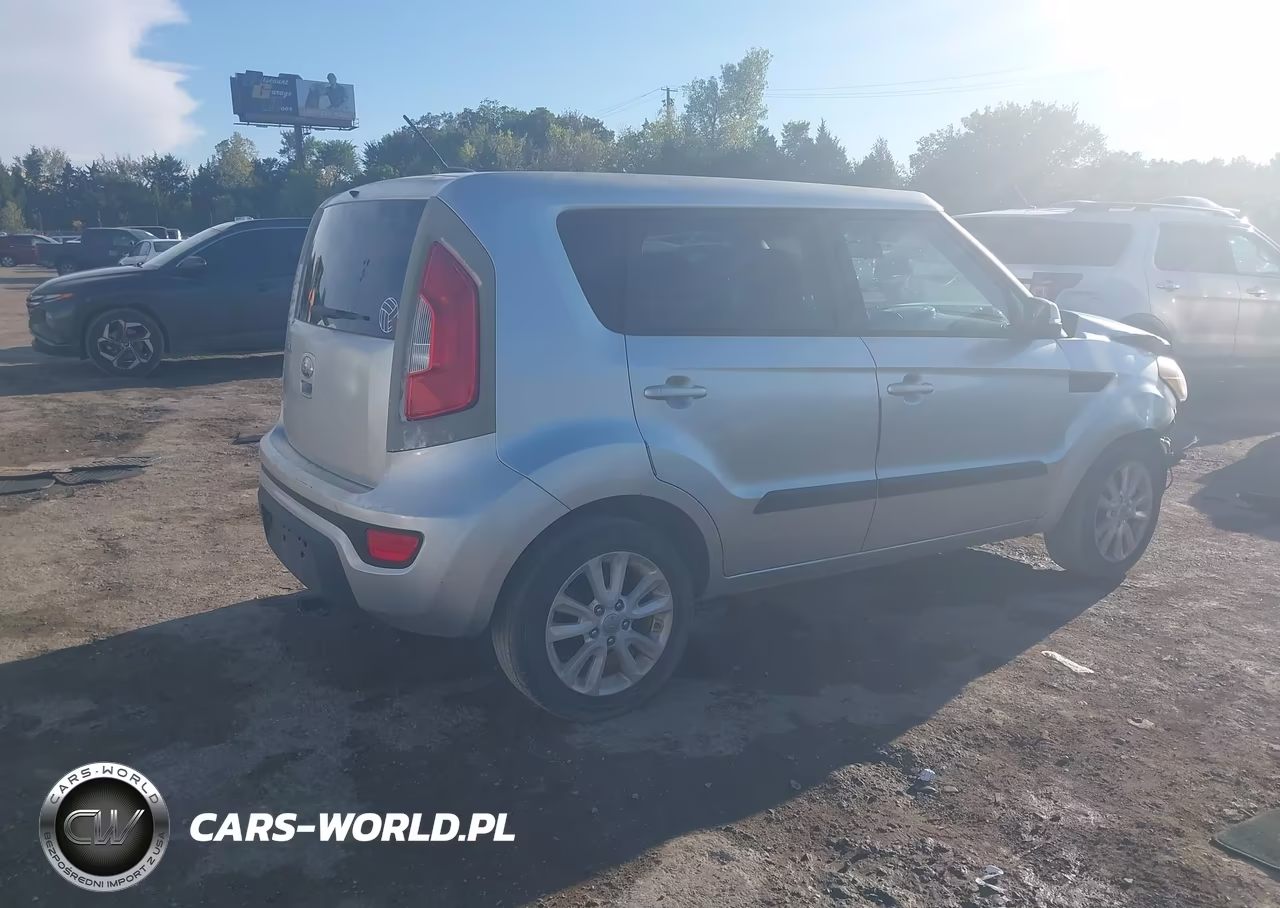 2013 Kia Soul + VIN:KNDJT2A69D7501086 - 4