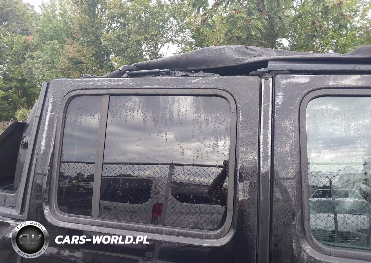 2023 Jeep Gladiator Rubicon 4X4 VIN:1C6JJTBG6PL515906 - 18