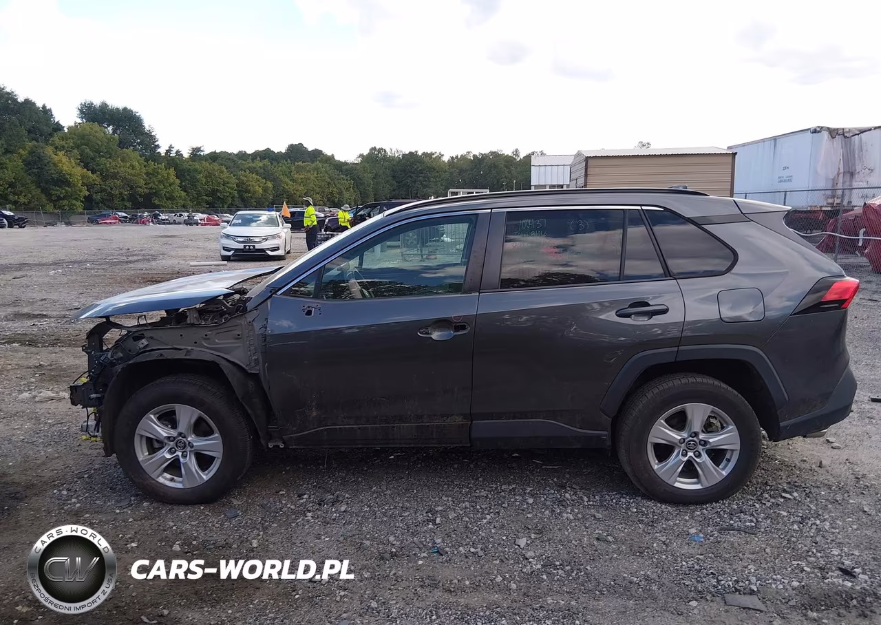 2021 Toyota Rav4 Xle VIN:2T3W1RFV2MC102210 - 14