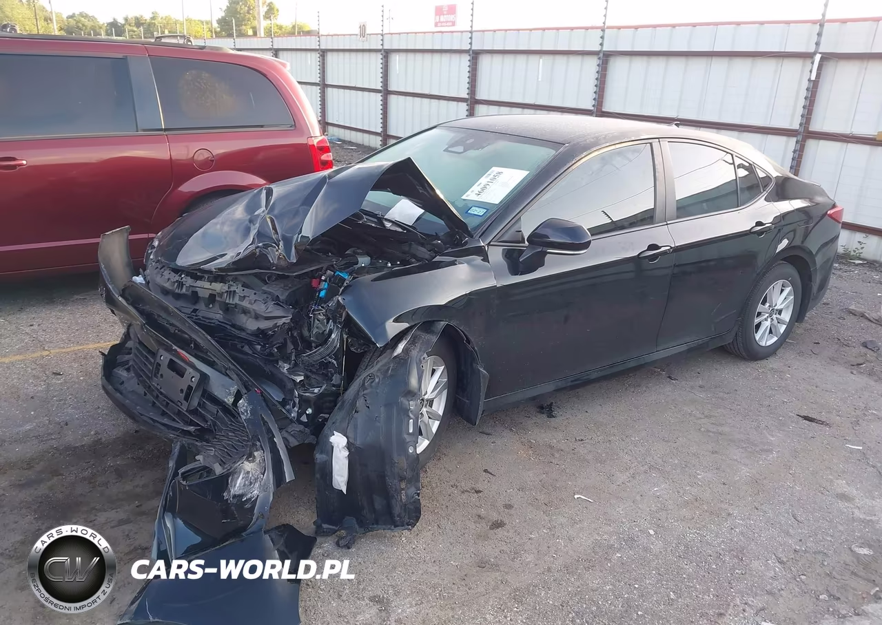 2025 Toyota Camry Le VIN:4T1DAACKXSU125340 - 6