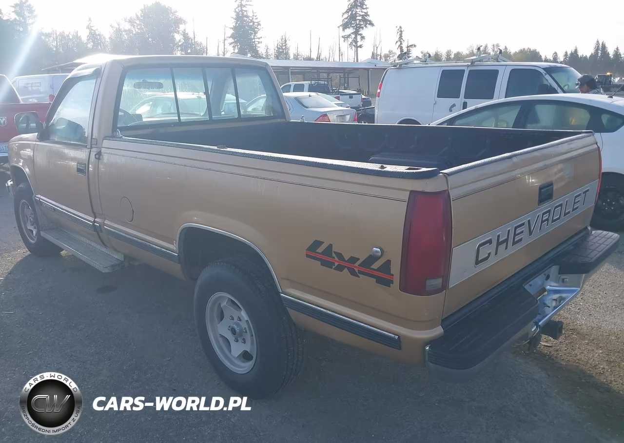 1988 Chevrolet Gmt-400 K2500 VIN:1GCFK24K7JE152082 - 3