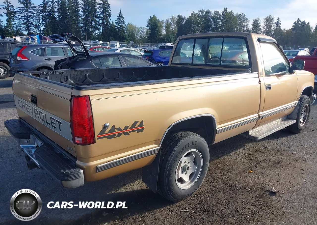 1988 Chevrolet Gmt-400 K2500 VIN:1GCFK24K7JE152082 - 4