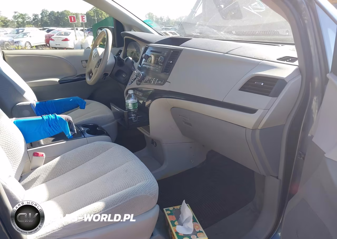 2013 Toyota Sienna Le V6 8 Passenger VIN:5TDKK3DC9DS365062 - 5