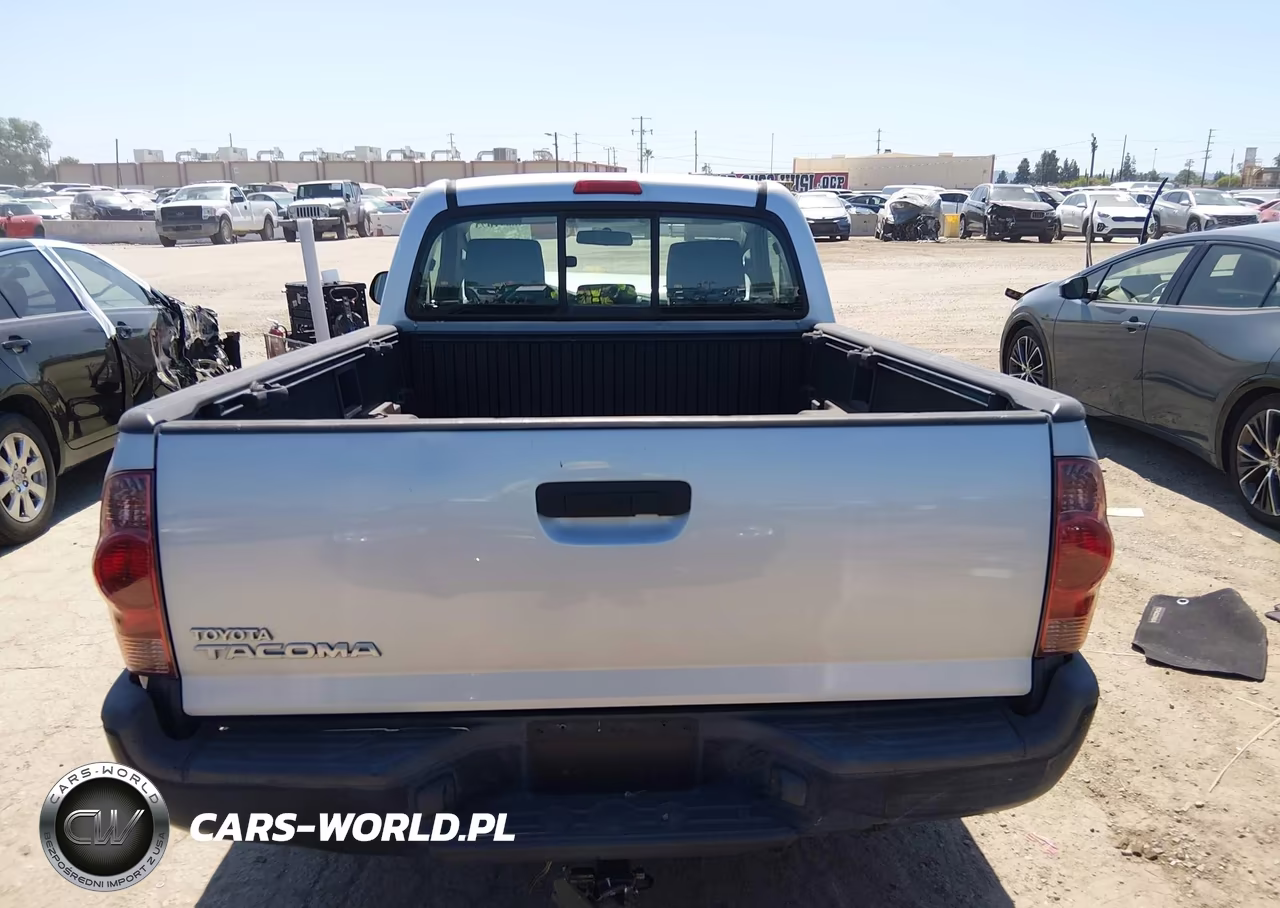 2012 Toyota Tacoma VIN:5TFNX4CNXCX010448 - 17
