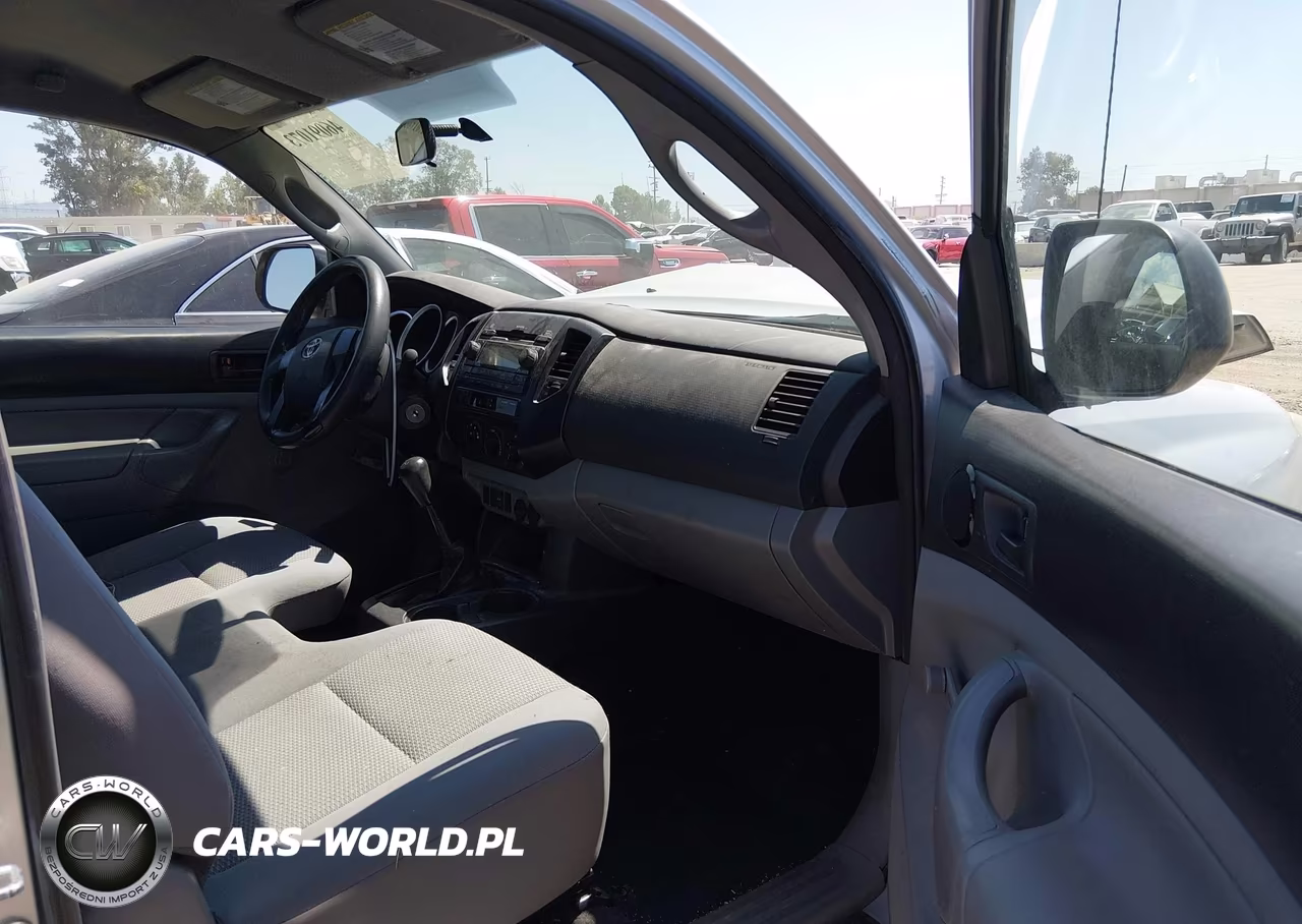 2012 Toyota Tacoma VIN:5TFNX4CNXCX010448 - 5