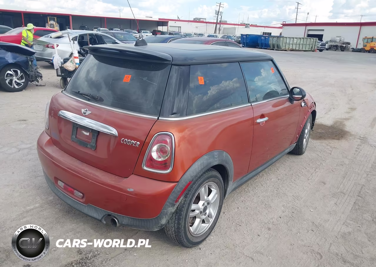 2012 Mini Cooper VIN:WMWSU3C5XCT262100 - 4