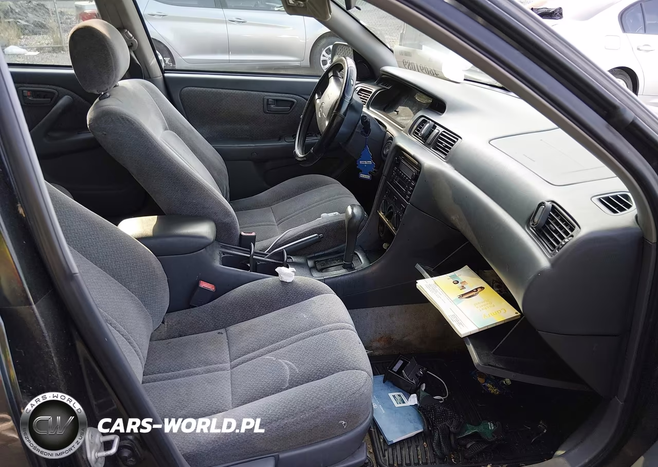 2000 Toyota Camry Le VIN:4T1BG22K0YU975757 - 5