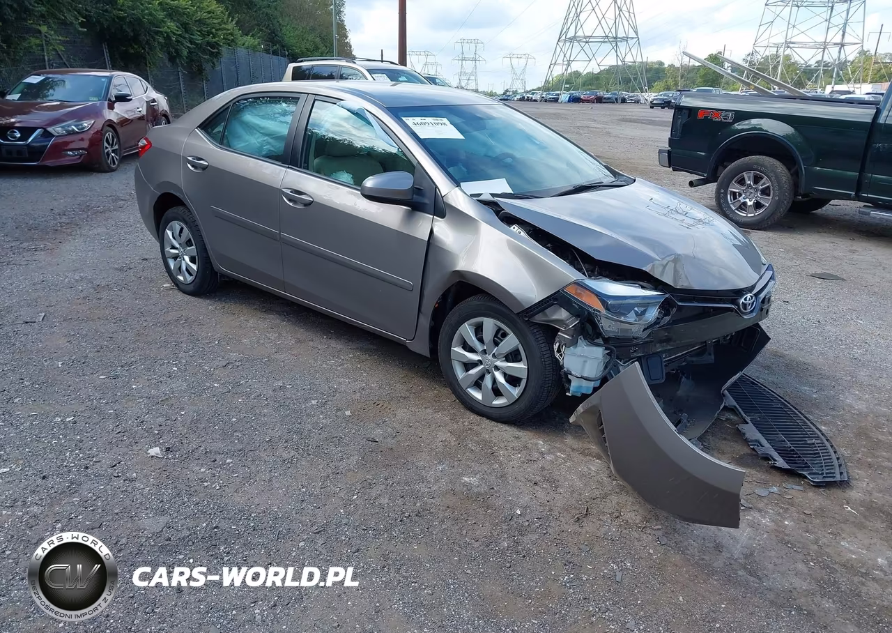 2015 Toyota Corolla Le – zdjęcie 1 z 17