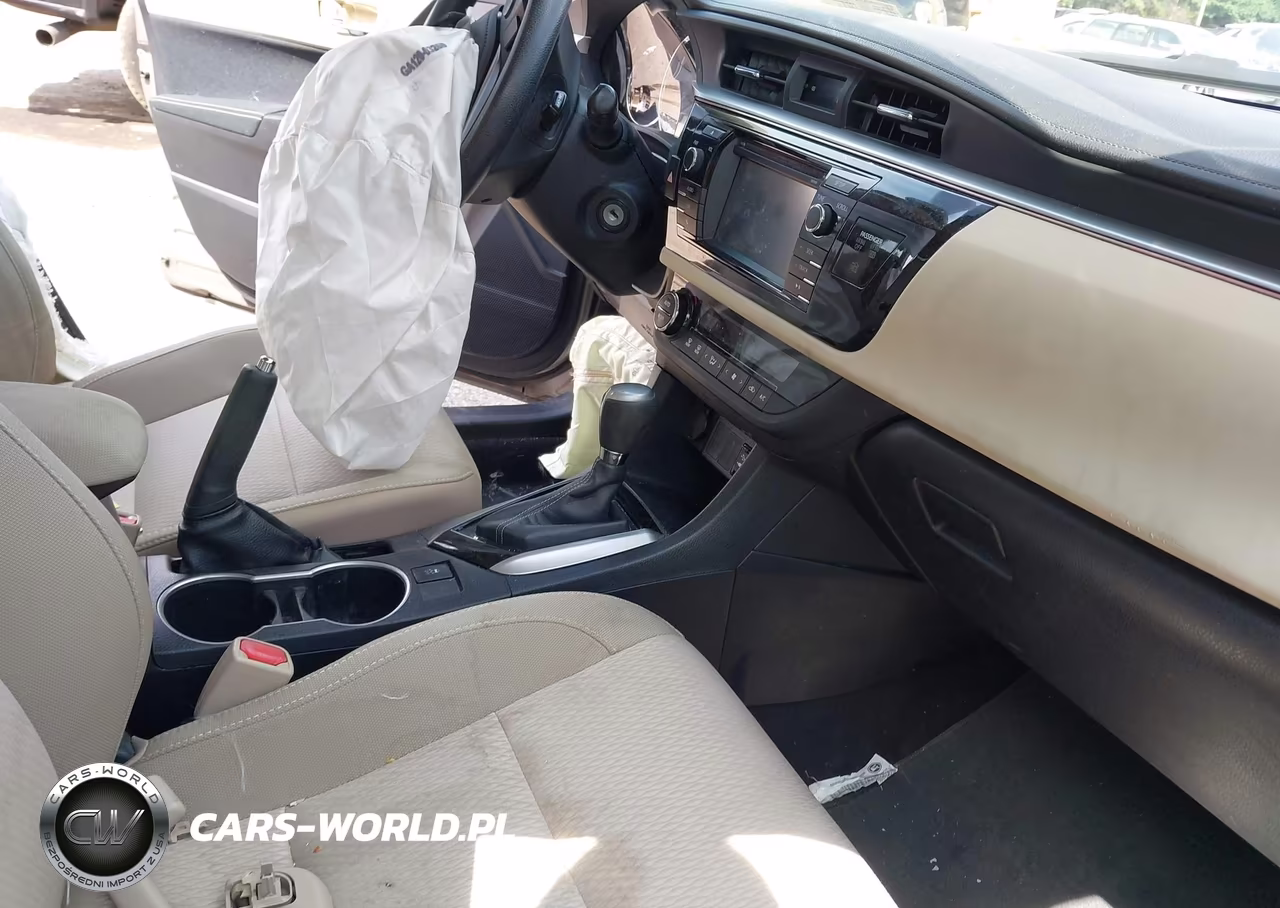 2015 Toyota Corolla Le VIN:2T1BURHE4FC296981 - 5