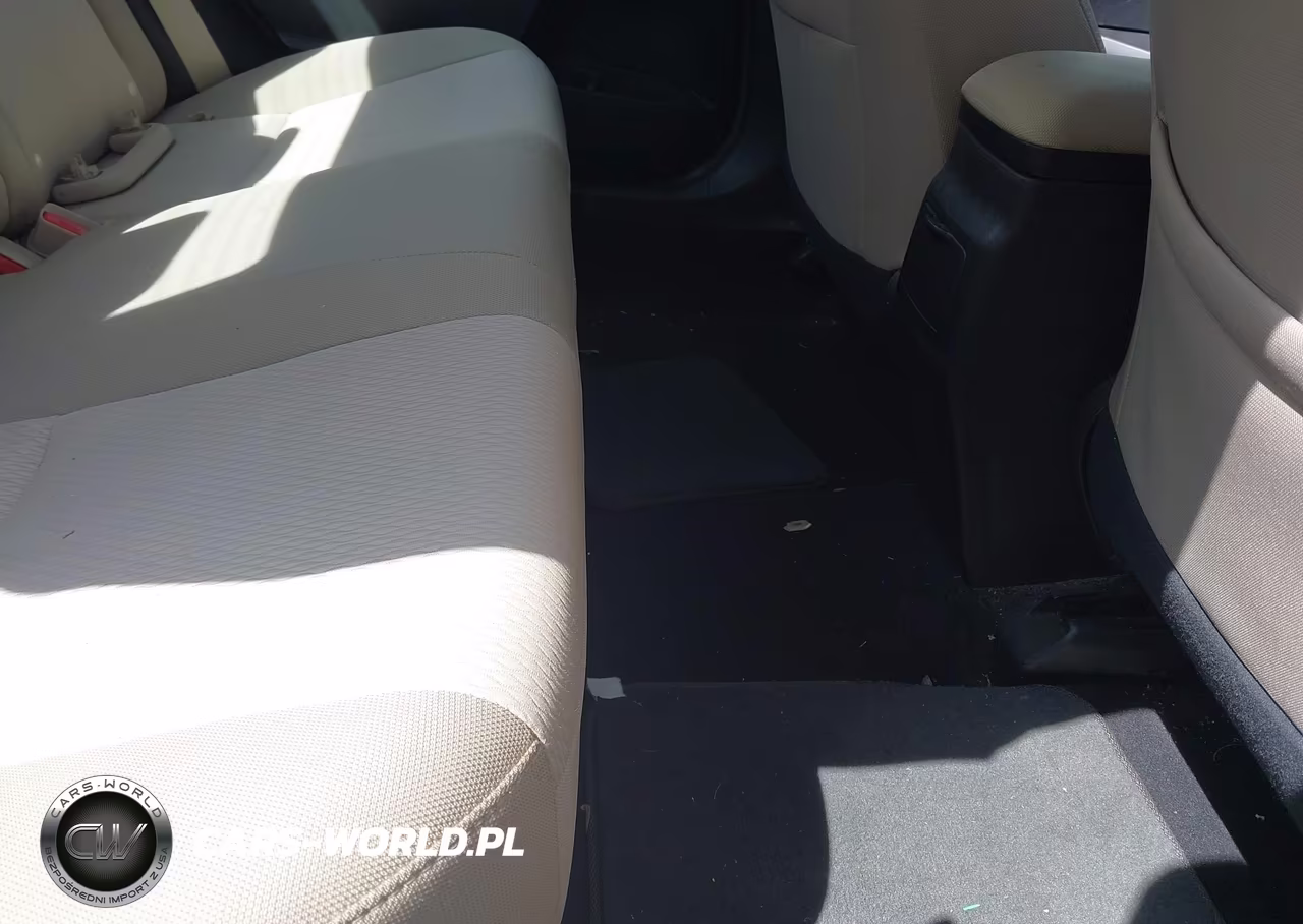 2015 Toyota Corolla Le VIN:2T1BURHE4FC296981 - 8