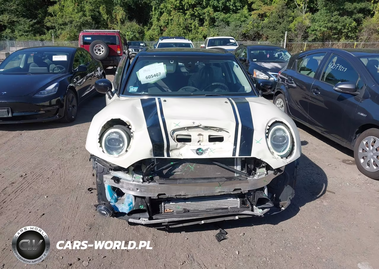 2020 Mini Clubman Cooper S VIN:WMWXJ1C08L2M32841 - 12