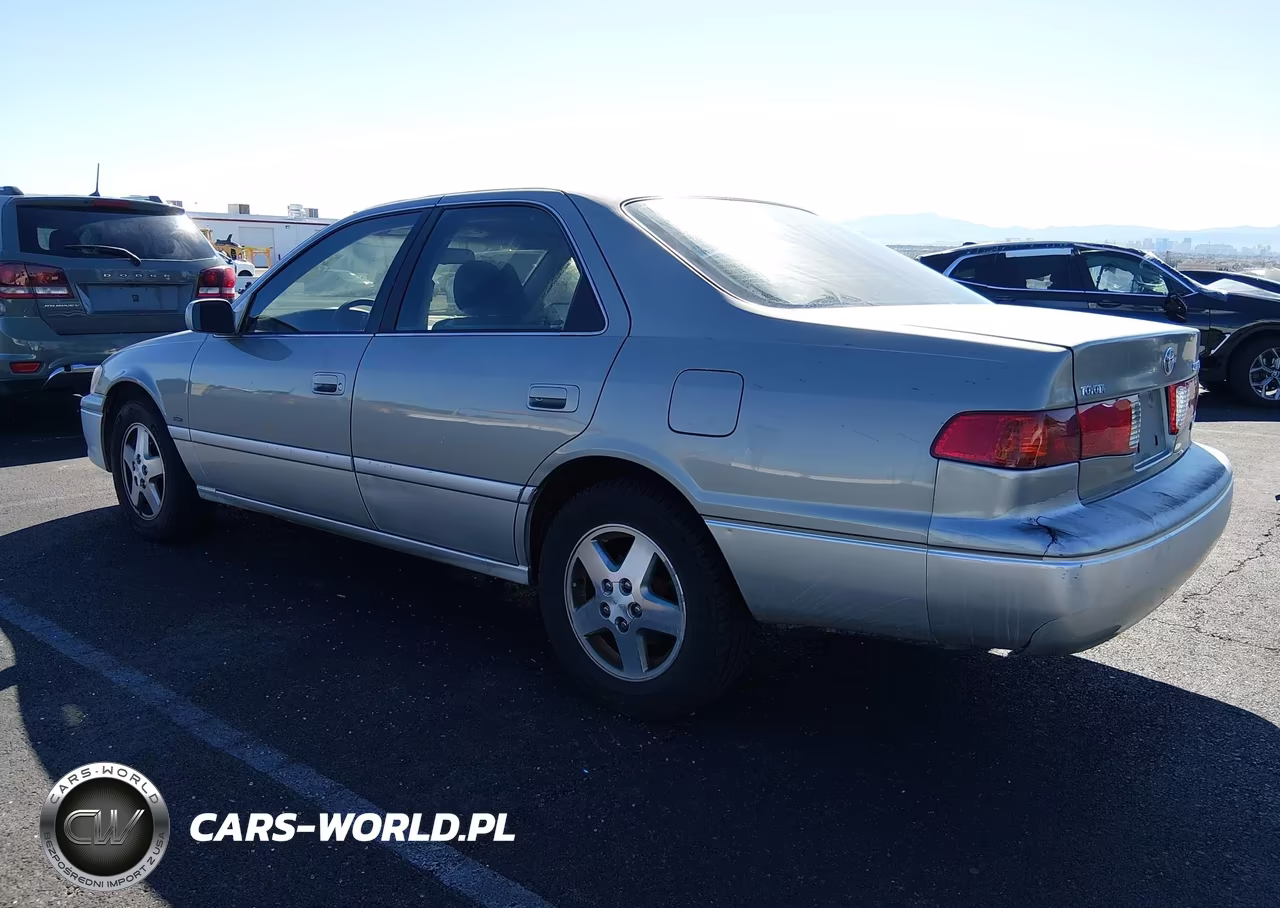 2001 Toyota Camry Le V6 VIN:JT2BF28KX10314709 - 3