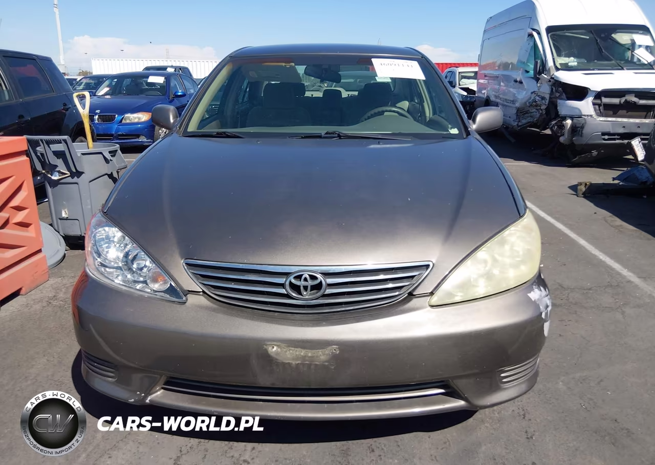 2005 Toyota Camry Le VIN:4T1BE32K75U525403 - 6