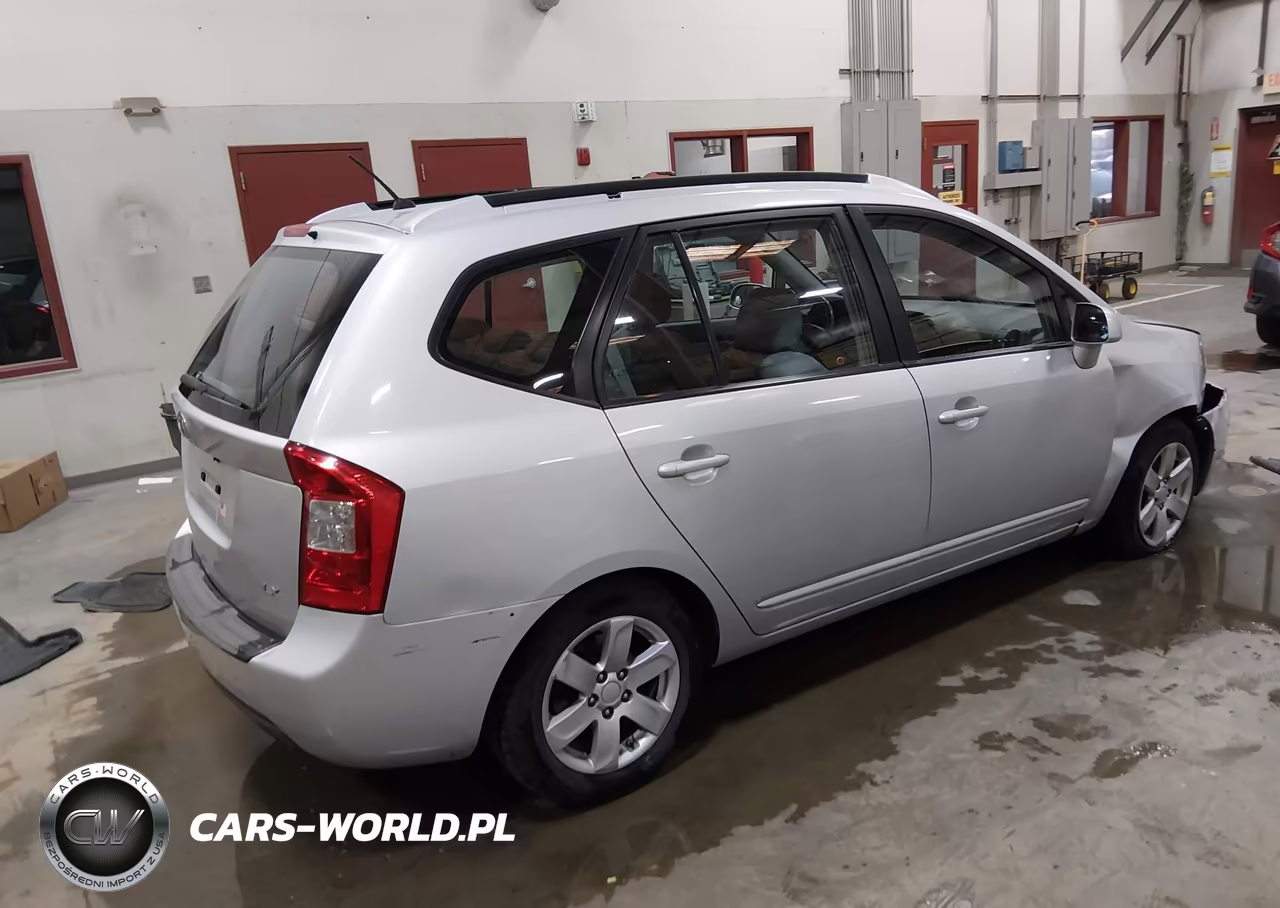 2007 Kia Rondo Lx VIN:KNAFG525177070214 - 4