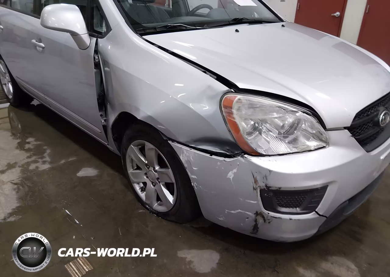 2007 Kia Rondo Lx VIN:KNAFG525177070214 - 6