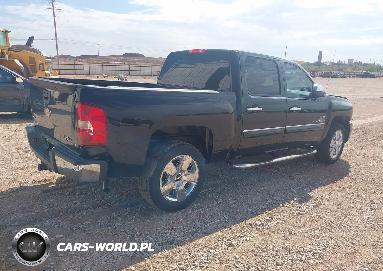 2011 Chevrolet Silverado 1500 Lt VIN:3GCPCSE06BG156939 - 4