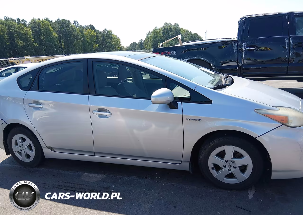 2011 Toyota Prius Four VIN:JTDKN3DU6B5295328 - 13