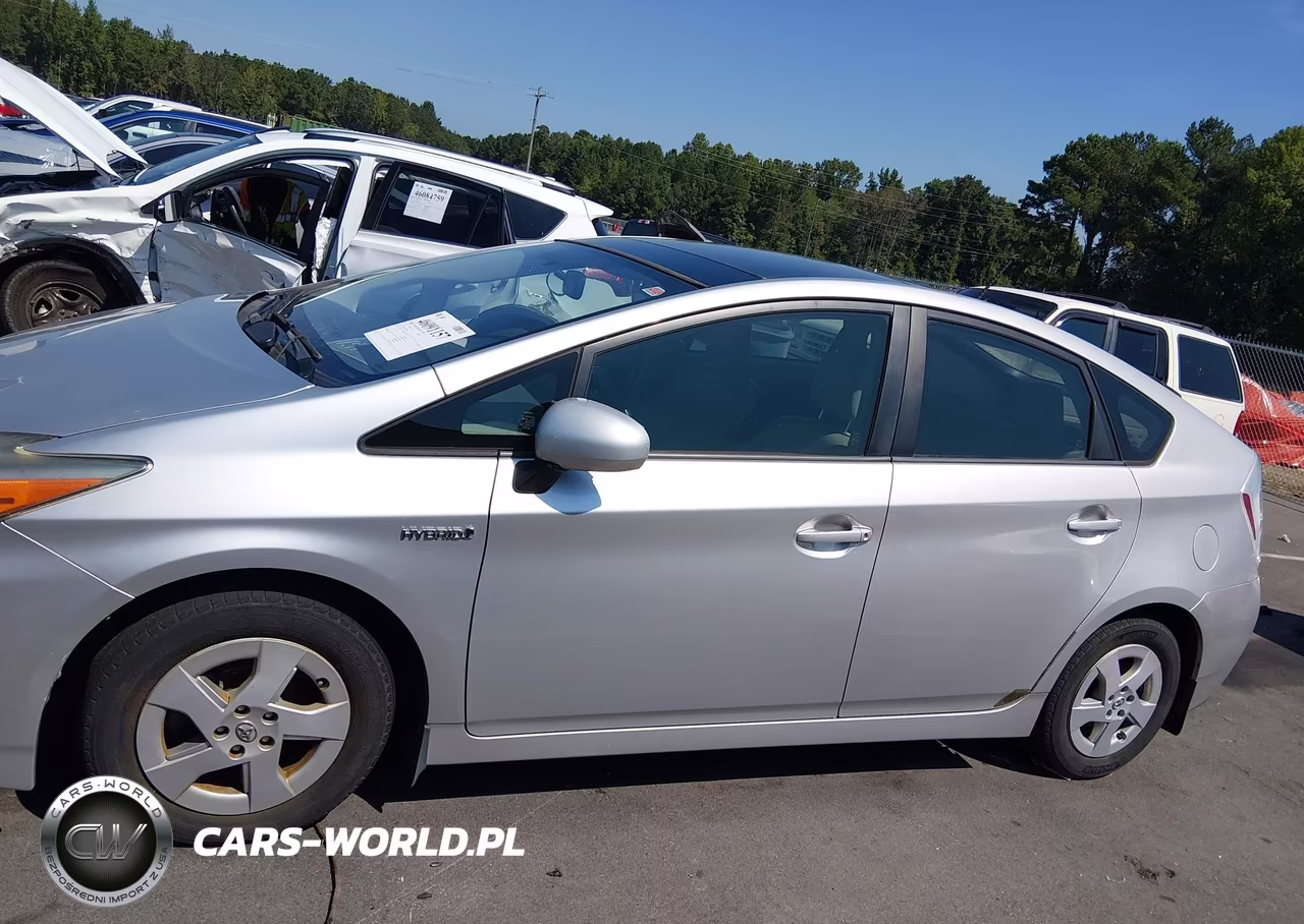 2011 Toyota Prius Four VIN:JTDKN3DU6B5295328 - 14