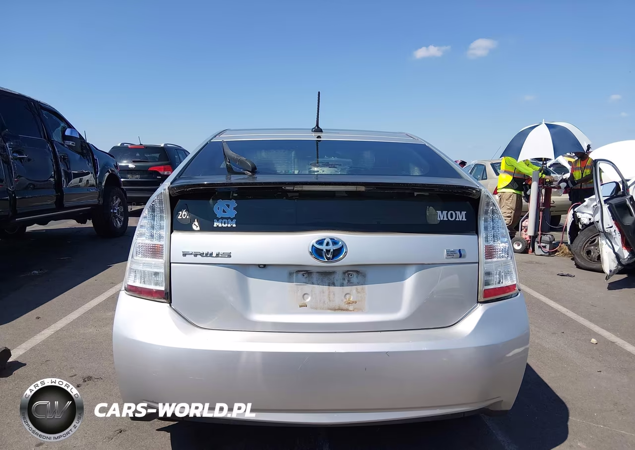 2011 Toyota Prius Four VIN:JTDKN3DU6B5295328 - 16