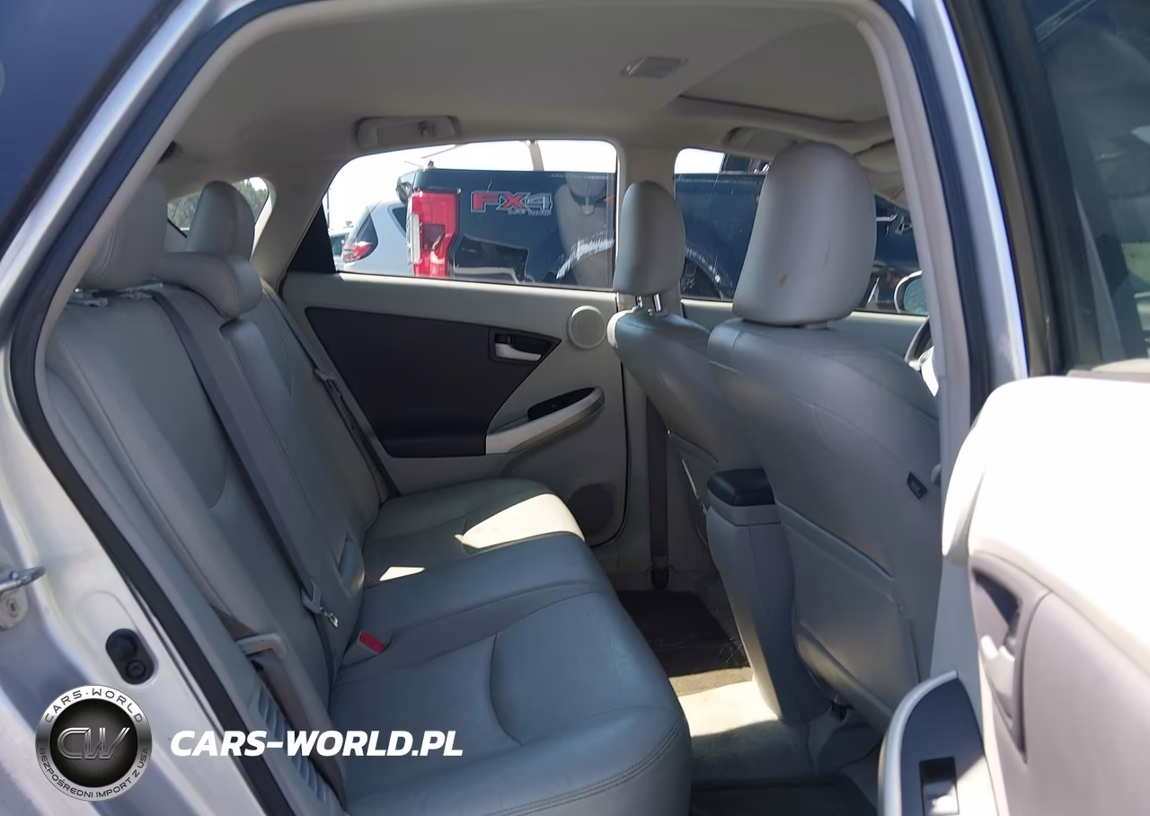 2011 Toyota Prius Four VIN:JTDKN3DU6B5295328 - 8