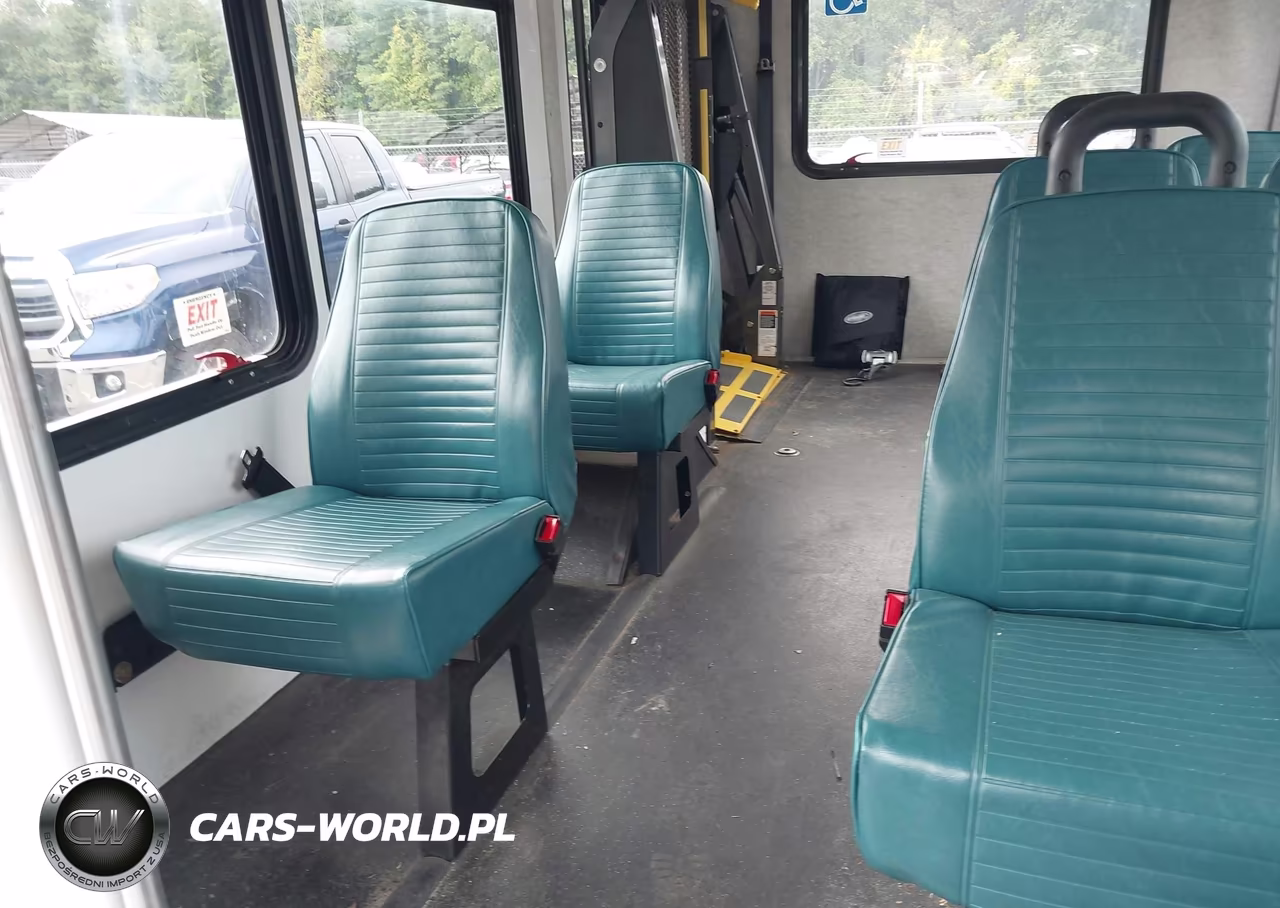 2017 Ford Transit-350 Cutaway VIN:1FDES6PM5HKA74358 - 8