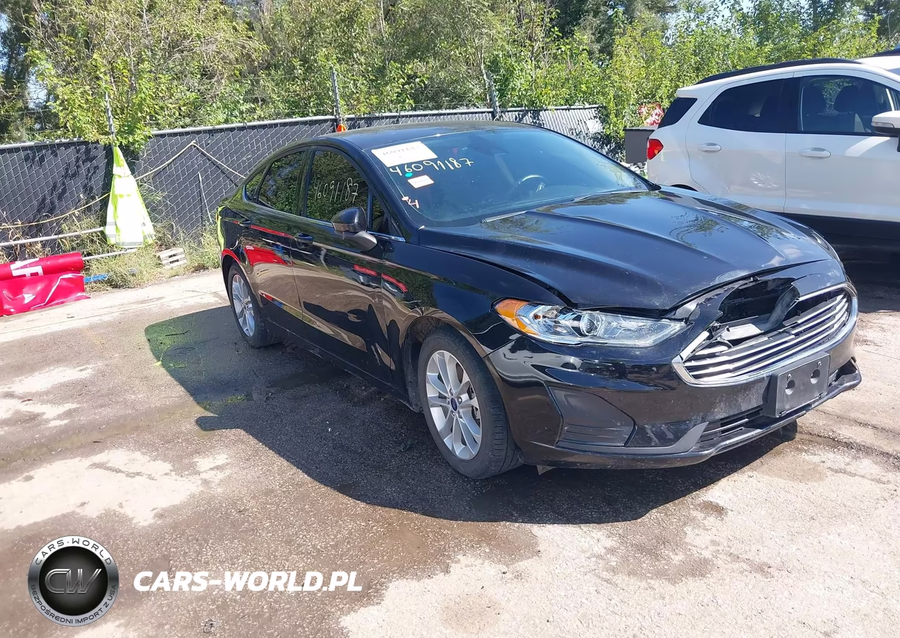 2020 Ford Fusion Se