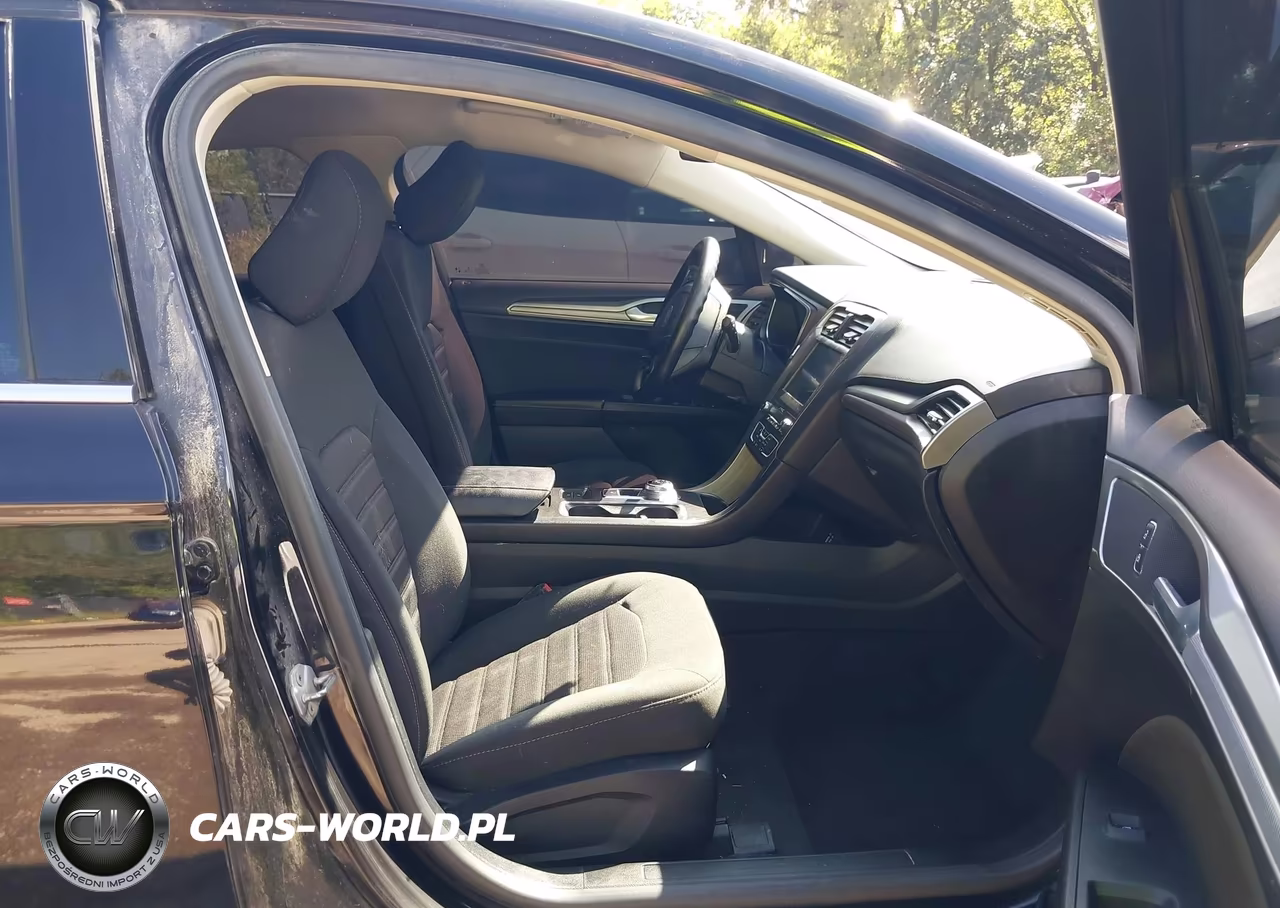2020 Ford Fusion Se VIN:3FA6P0HD0LR123157 - 5