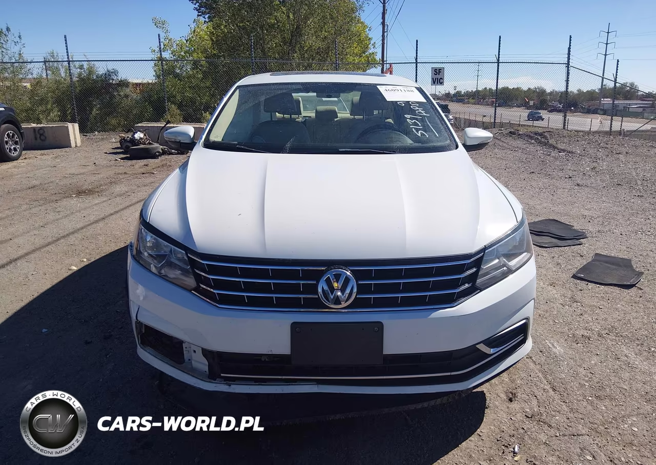 2019 Volkswagen Passat 2.0T Wolfsburg Edition VIN:1VWLA7A37KC005139 - 11