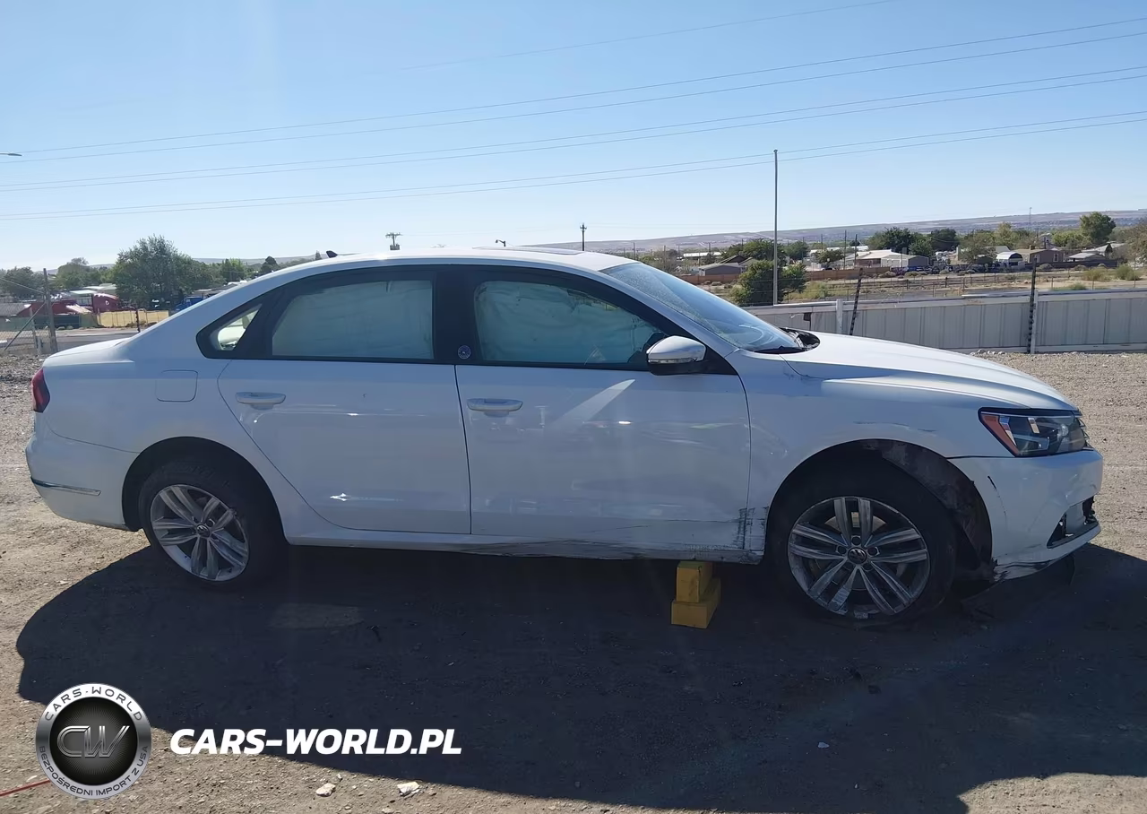 2019 Volkswagen Passat 2.0T Wolfsburg Edition VIN:1VWLA7A37KC005139 - 12
