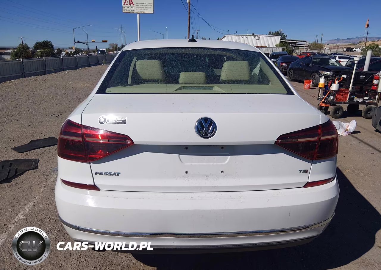 2019 Volkswagen Passat 2.0T Wolfsburg Edition VIN:1VWLA7A37KC005139 - 15