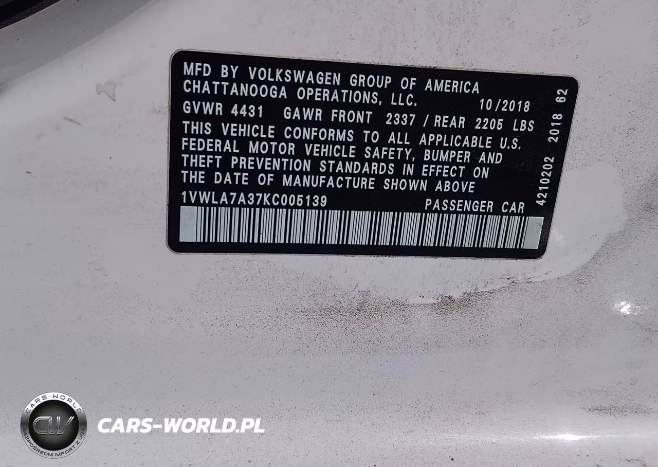 2019 Volkswagen Passat 2.0T Wolfsburg Edition VIN:1VWLA7A37KC005139 - 9
