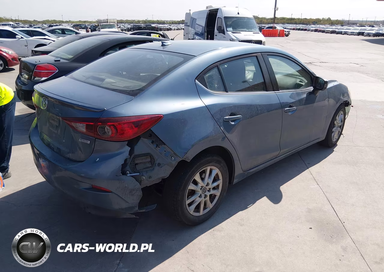 2014 Mazda Mazda3 I Touring VIN:JM1BM1V71E1186254 - 4