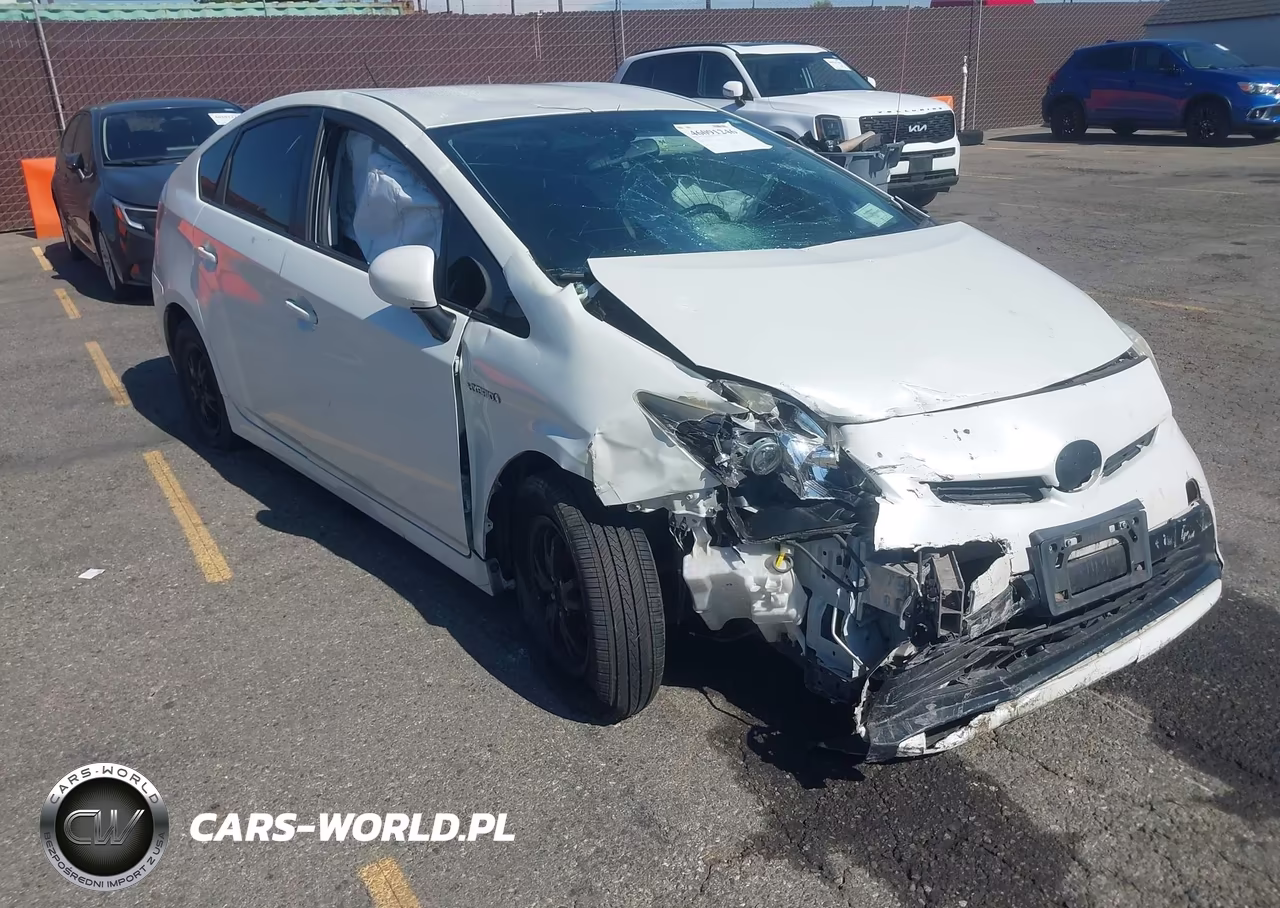 2015 Toyota Prius Two VIN:JTDKN3DU2F0443557 - 1