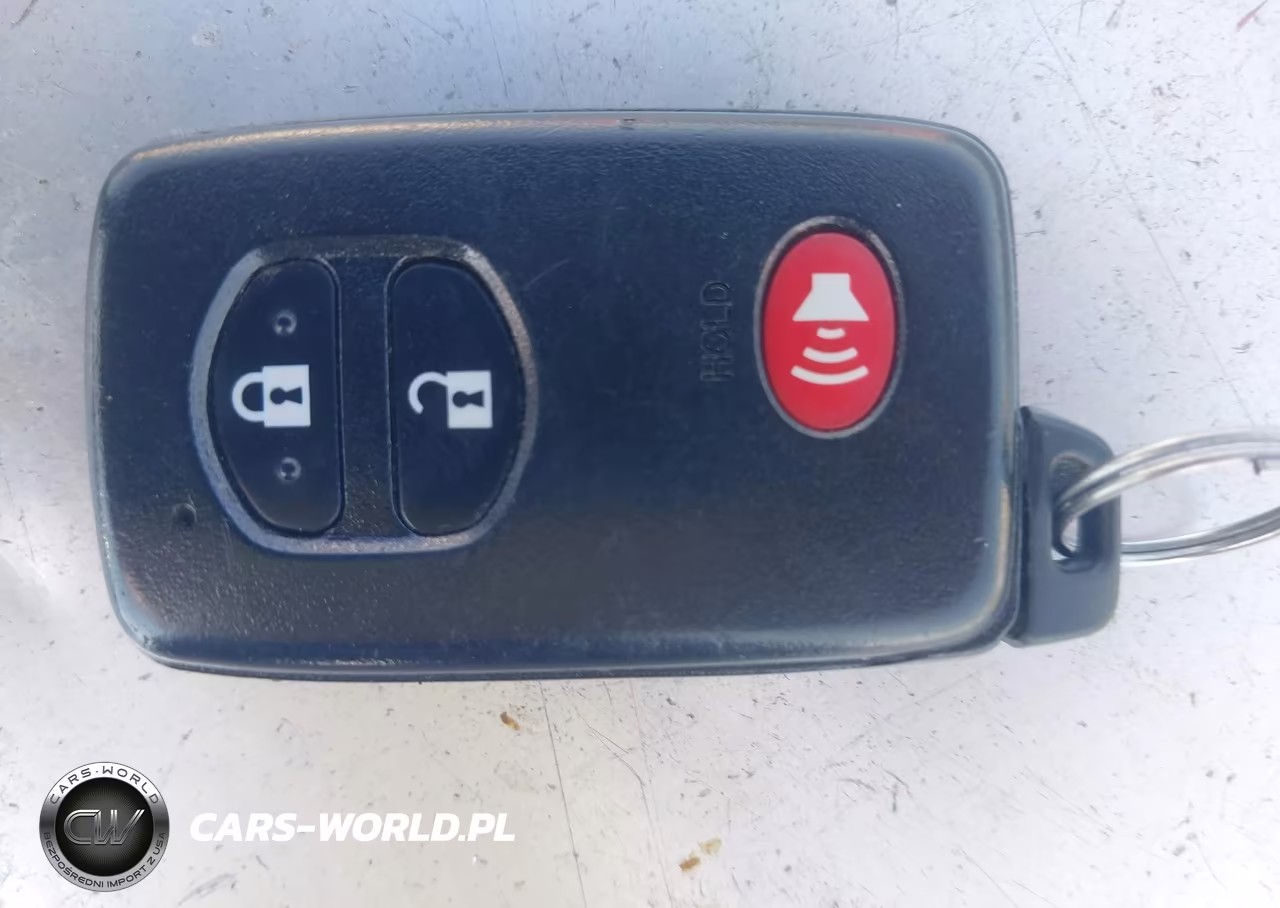 2015 Toyota Prius Two VIN:JTDKN3DU2F0443557 - 11
