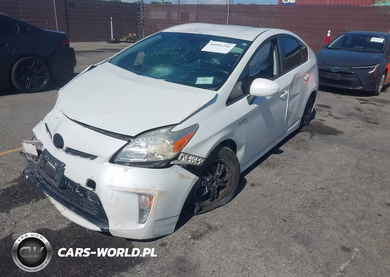 2015 Toyota Prius Two VIN:JTDKN3DU2F0443557 - 2