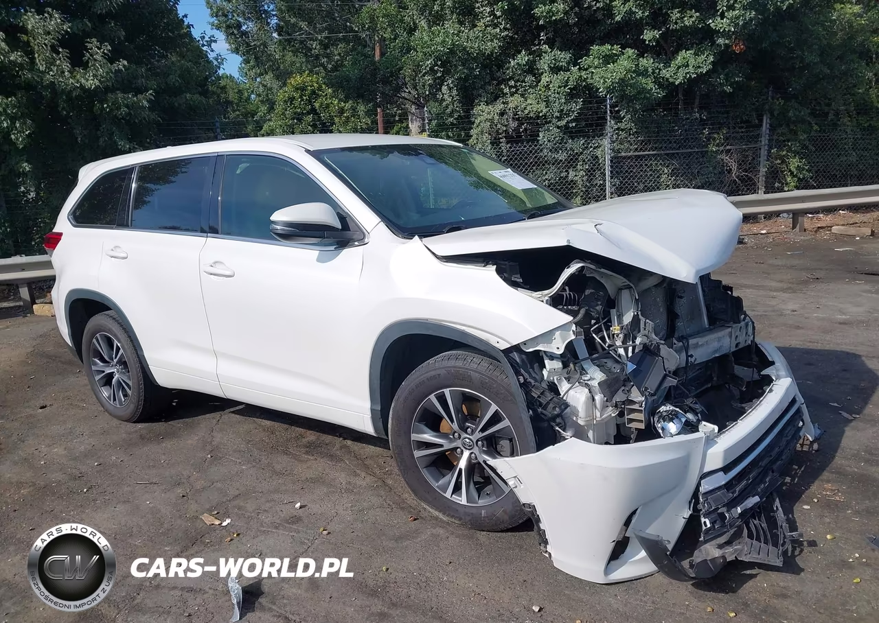 2017 Toyota Highlander Le Plus VIN:5TDZZRFH3HS194028 - 13