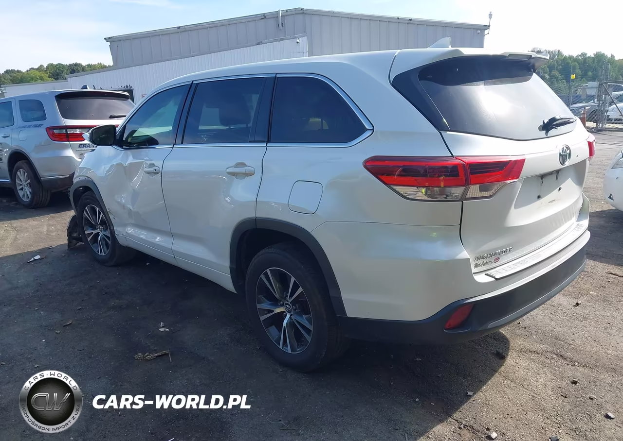 2017 Toyota Highlander Le Plus VIN:5TDZZRFH3HS194028 - 3