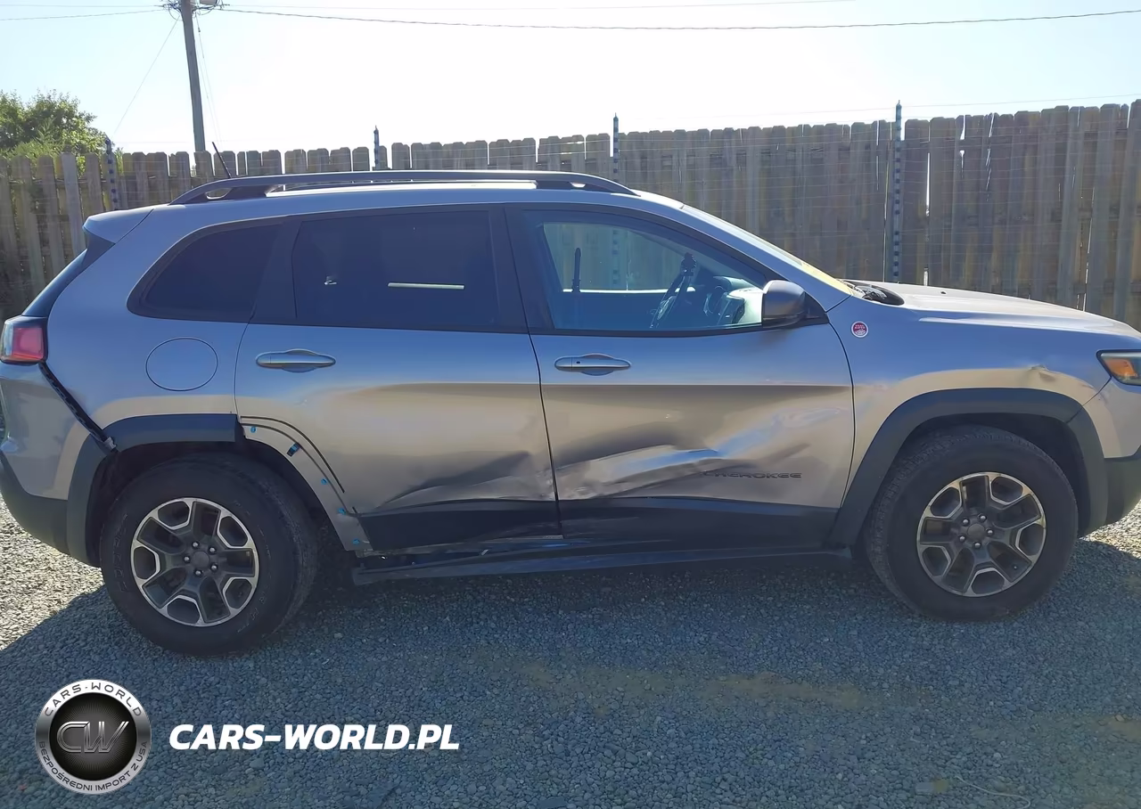 2020 Jeep Cherokee Trailhawk 4X4 VIN:1C4PJMBX2LD509842 - 13