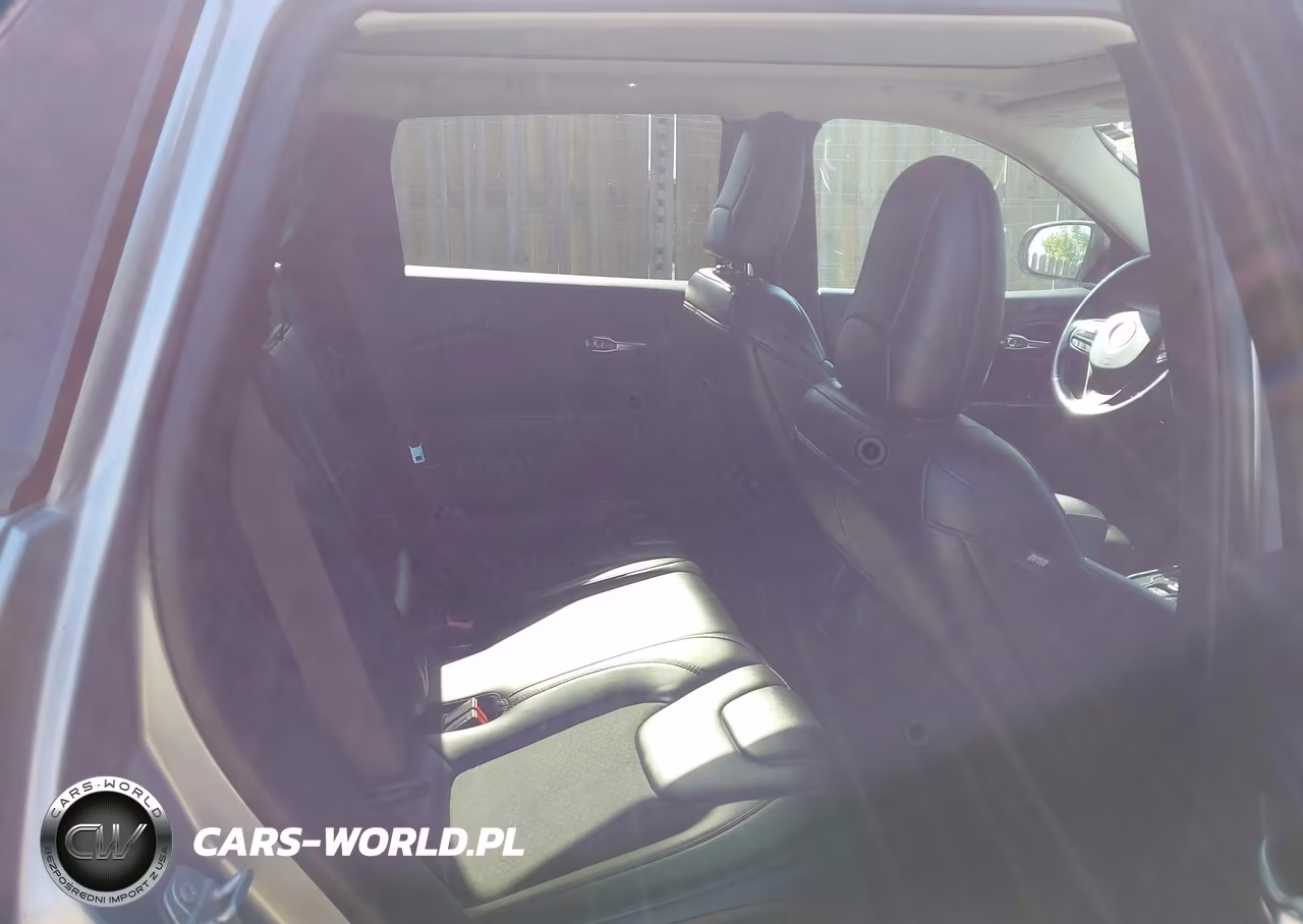 2020 Jeep Cherokee Trailhawk 4X4 VIN:1C4PJMBX2LD509842 - 8