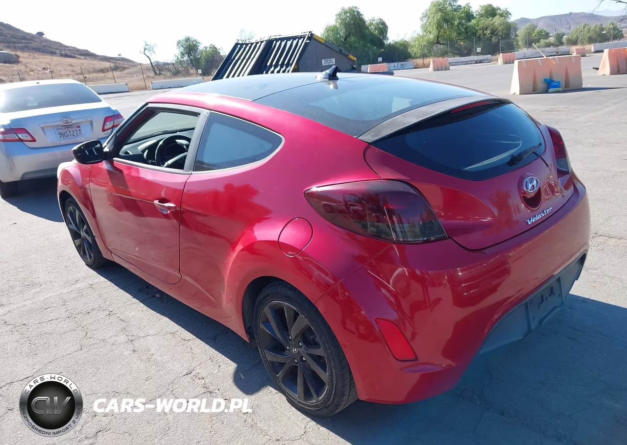 2017 Hyundai Veloster VIN:KMHTC6AD5HU311271 - 3