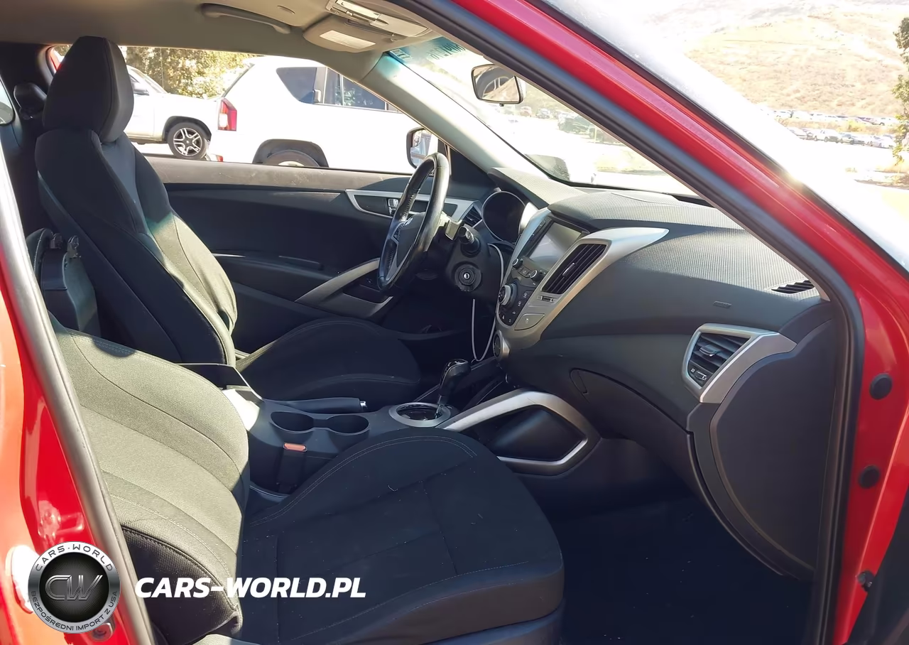 2017 Hyundai Veloster VIN:KMHTC6AD5HU311271 - 5