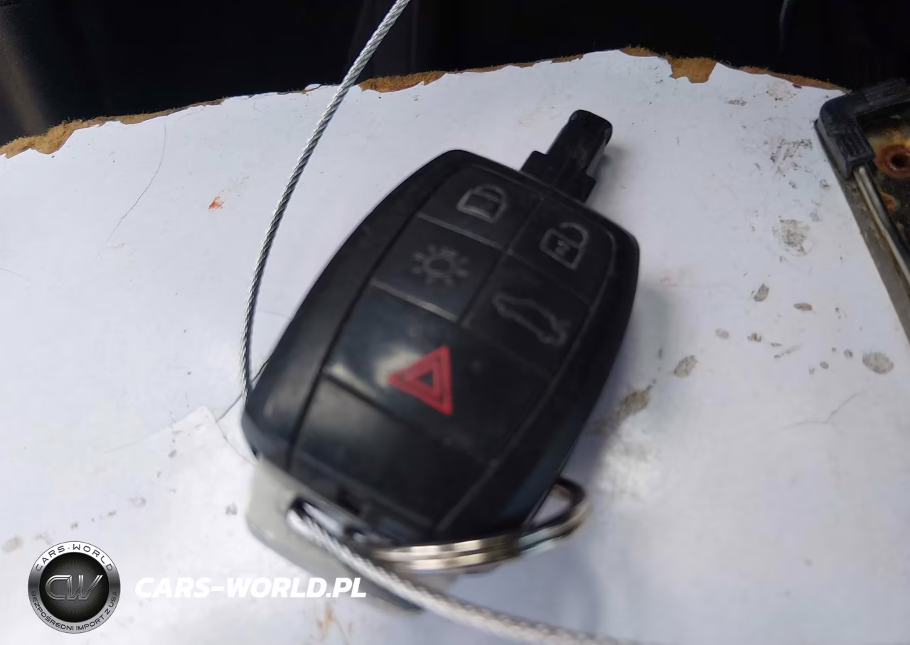 2012 Volvo C70 T5 VIN:YV1672MC9CJ126873 - 11