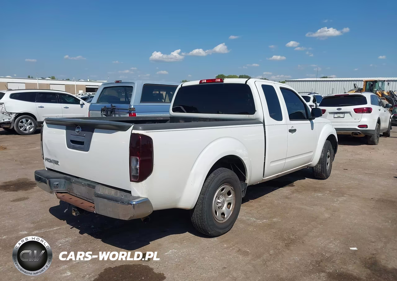 2015 Nissan Frontier S VIN:1N6BD0CT4FN724205 - 4