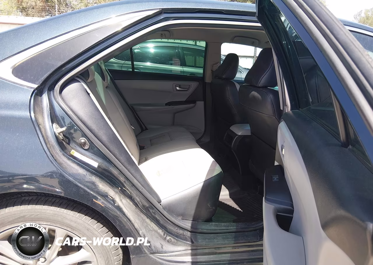 2017 Toyota Camry Se VIN:4T1BF1FK4HU706975 - 8